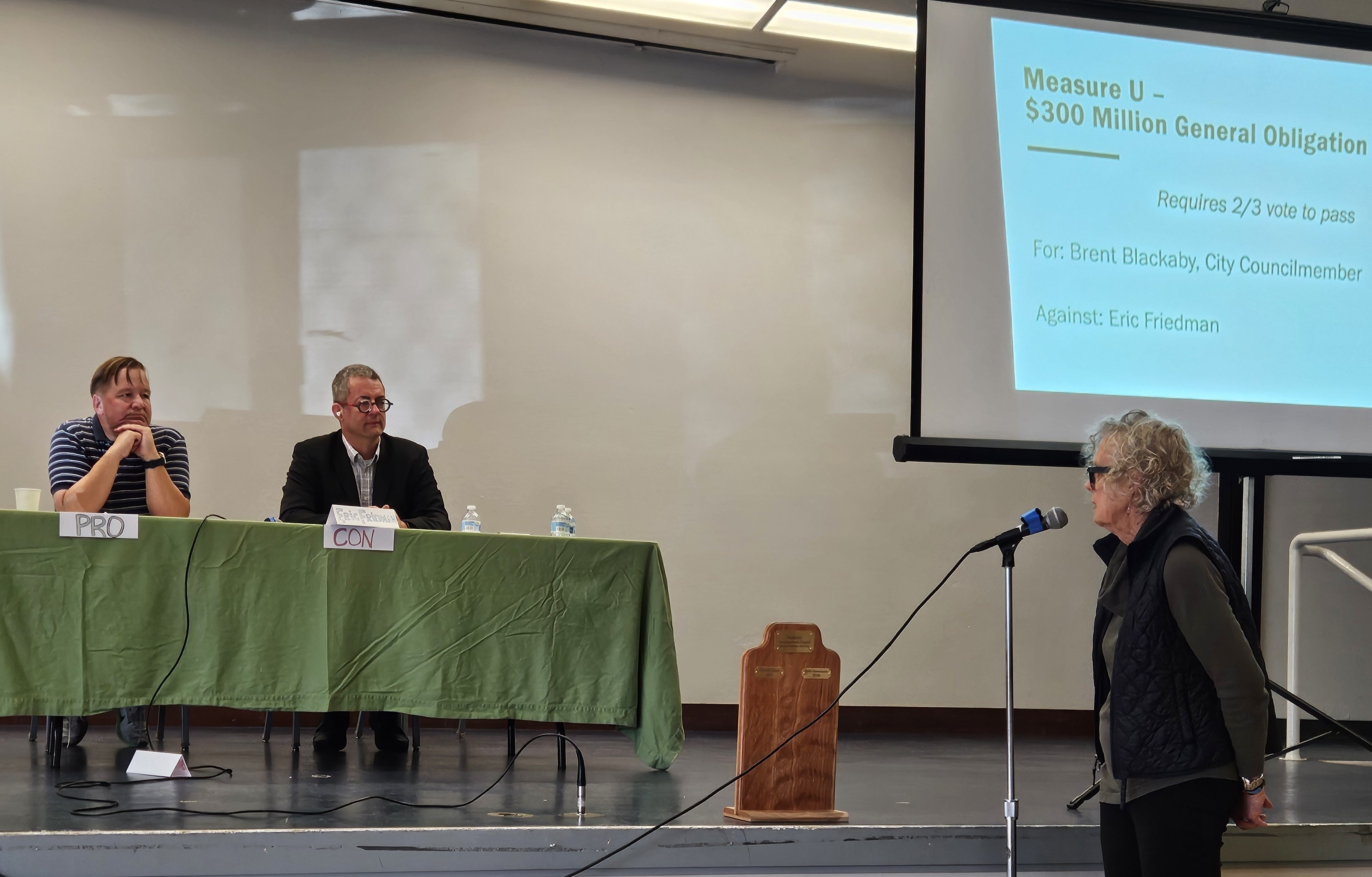 Photo of Kelly Hammargren asking question